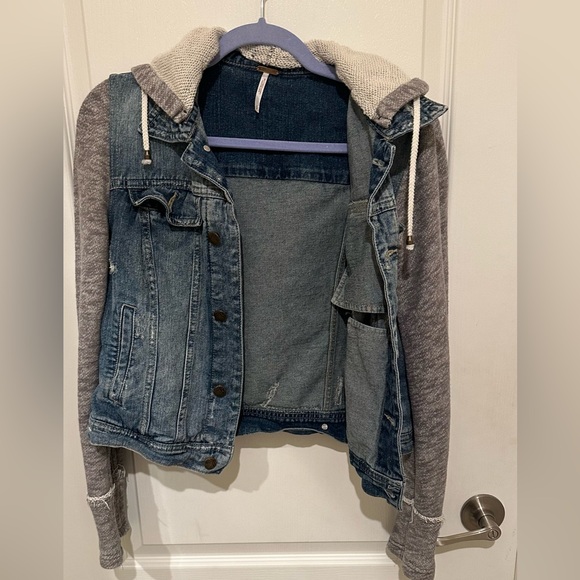 Free people denim and sweatshirt jacket size small - Picture 1 of 6